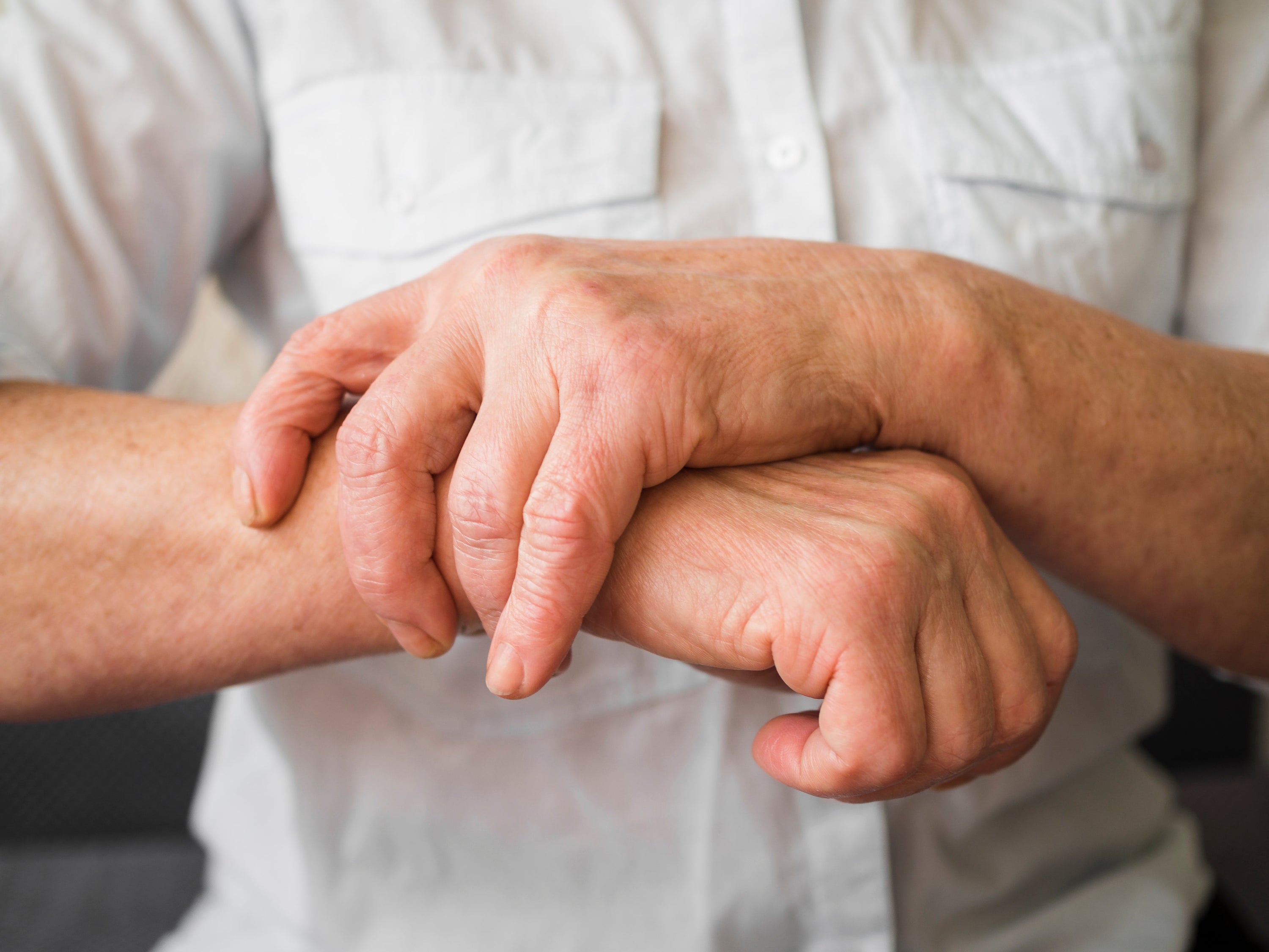 How to Manage Arthritis Pain at Home: Natural Remedies That Work