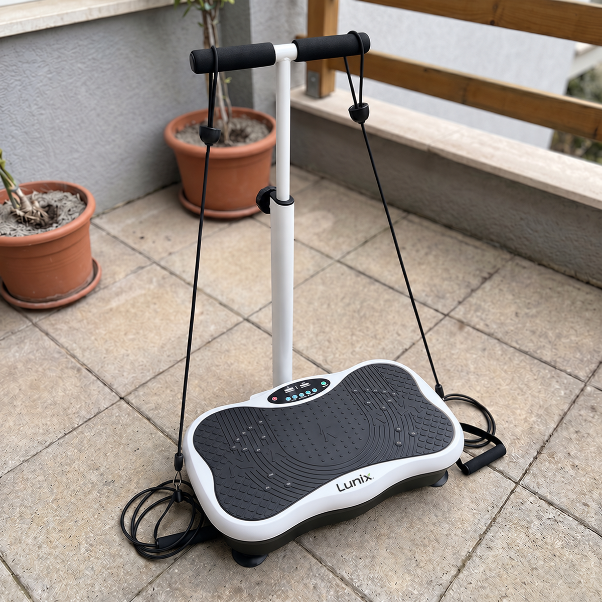 Lunix LX18 VIBRATING PLATE EXCERCISE MACHINE
